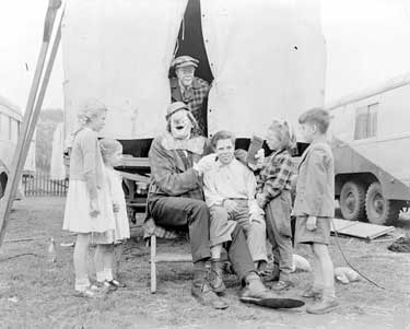 Billy Smart's Circus - clown with children 	