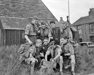 Scouts leave for camp 	