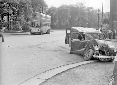 Car crash, Somerset Road, Huddersfield 	