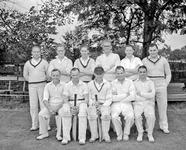 Almondbury cricket team 	
