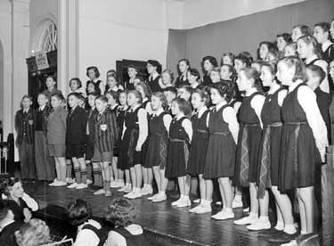 Holme Valley Grammar School speech day, junior choir 	
