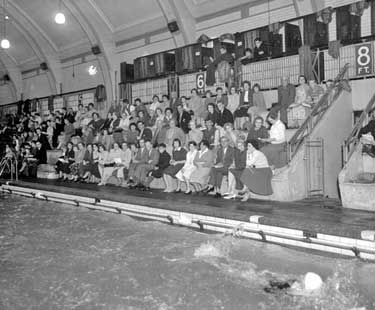 Huddersfield Amateur Swimming Association Final. 	