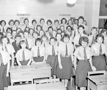 Salendine Nook County Secondary School Choir 	
