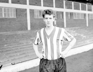 Richard Hewitt, footballer, Leeds Road, Huddersfield 	