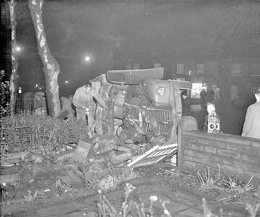 Lorry crash at Park Road, Crosland Moor, Huddersfield 	