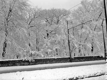 Snow scene at Bradford Road, Huddersfield 	