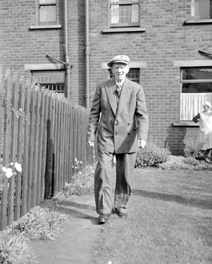 Mr Smith_Sheard aged 92, at Marsh, Huddersfield 	