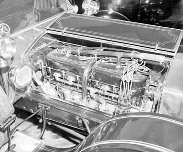 Cars For International Motors Limited, Rolls Royce 1907 model engine 	
