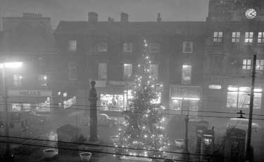 Christmas Tree in Market Place, Huddersfield 	