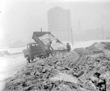 Dumping snow at Southgate, Huddersfield 	