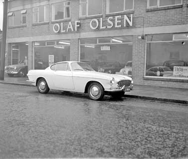New Volvo Sports Car, Olaf Olsen Car Showroom 	