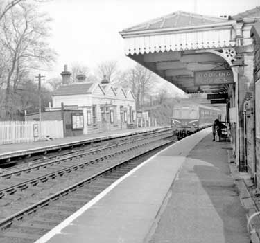 Huddersfield to Penistone by Rail 	