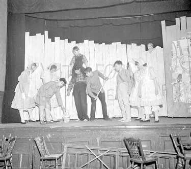 Tom Sawyer 'Performance' Brighouse Childrens Theatre 	
