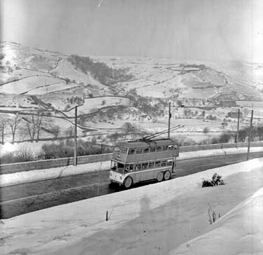 Trolley Bus in Colne Valley 	