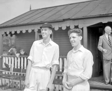 Young Yorkshire v Young Lancaster Cricket at Leeds Road (Two Captains) 	