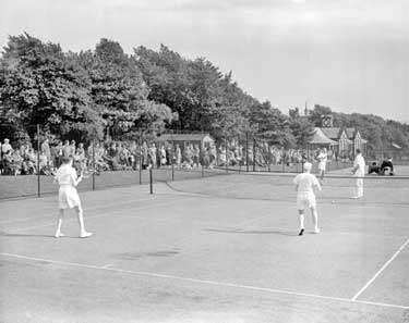 Tennis Players, Greenhead Park 	