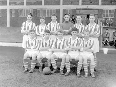 Huddersfield Town Juniors Football Team 	