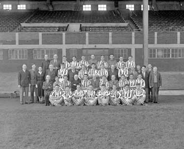 Huddersfield Town Football Team and Staff 	