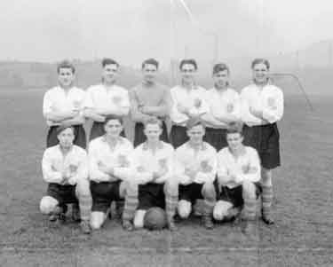 Lower Hopton Football Team 	