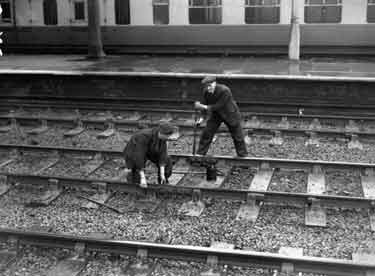Huddersfield Railway Station 	