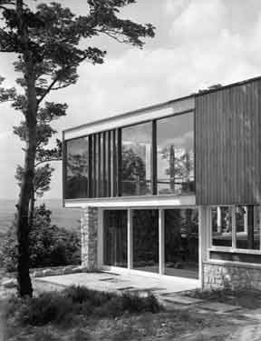Glass House at Farnley Tyas 	