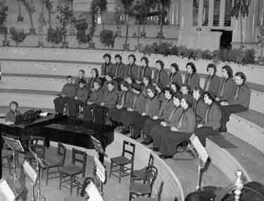 Elgar Choir at the Town Hall 	