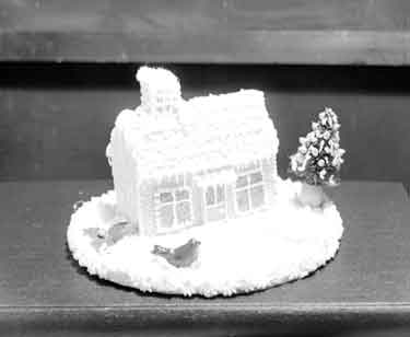 Christmas scene in sugar and wafer for Miss Dodds 	