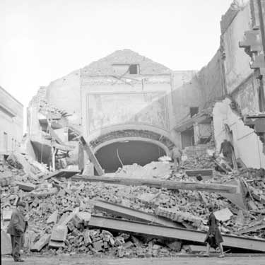 Demolition of Theatre Royal 	
