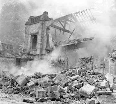 Demolition of Beaumont Park Castle, Huddersfield 	