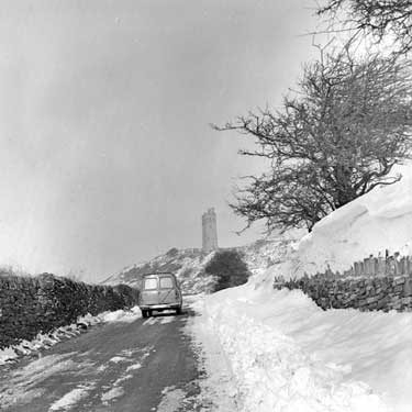 Snow Scenes - Castle Hill 	