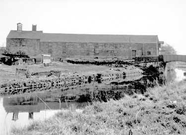 Hurst Lane, Lower Hopton - this typical example of a canal maltings still shows the hoist. Still in production in the late 1940s. It was later bought to be used for winter bowling practice by the loca
