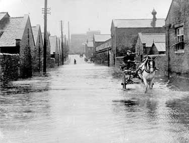 Flood at Moorend, Cleckheaton - Donald Jolliff and his father on horse and cart