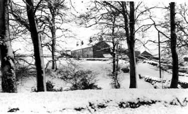 Snow at Hardingley Farm, Copley Lane, Shelley