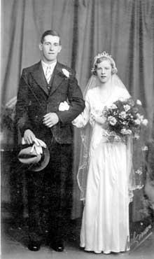 Wedding Crowther Aspinall from Kirkheaton to Nellie Wolfenden from Fenay Bridge