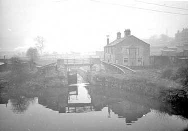 Junction of canal with Calder & Hebble at Bradley
