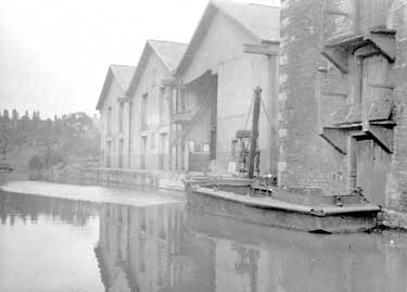 Restored canal warehouses at Aspley
