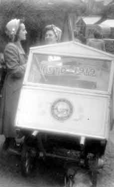 Marjorie at Dewsbury Market with Crossley's Ice Cart