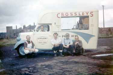 Crossley's Ice Cream Van, Ravensthorpe