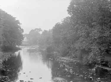 Arncliffe, River Skirfare from bridge