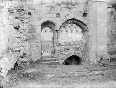 Bolton Priory, Tomb of the Cliffords