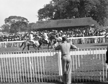 Royal Air Force 1543805 R.O. Stone East Bengal and Burma 1943-1946: Black and White Negatives of various photographs taken over that period – A Day at the Races, Dacca (Dhaka).