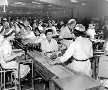 Fox's Biscuits, Wellington Streeet, Batley - staff working on the conveyor belt.