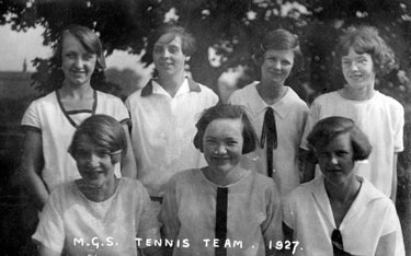 Mirfield Grammar School (MGS) Girls Tennis Team.
