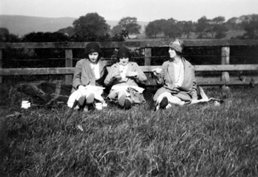 Taking tea near Skipton - Miss Maled, Ruth ? and Nellee Elleington.