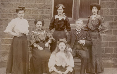 Group family photograph - Mr John Beddard (former Headmaster of Shelley Council School) and his wife Sarah Jane, seated centrally to the image. 