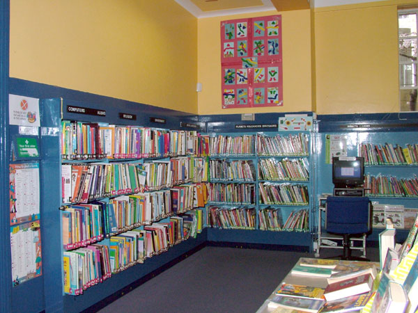 Children’s Library, Princess Alexandra Walk, Huddersfield. Non-Winning Entries. "A Moment in Time, Kirklees, the Inside Story" PHOTOGRAPHIC COMPETITION 2008 – Interiors. 